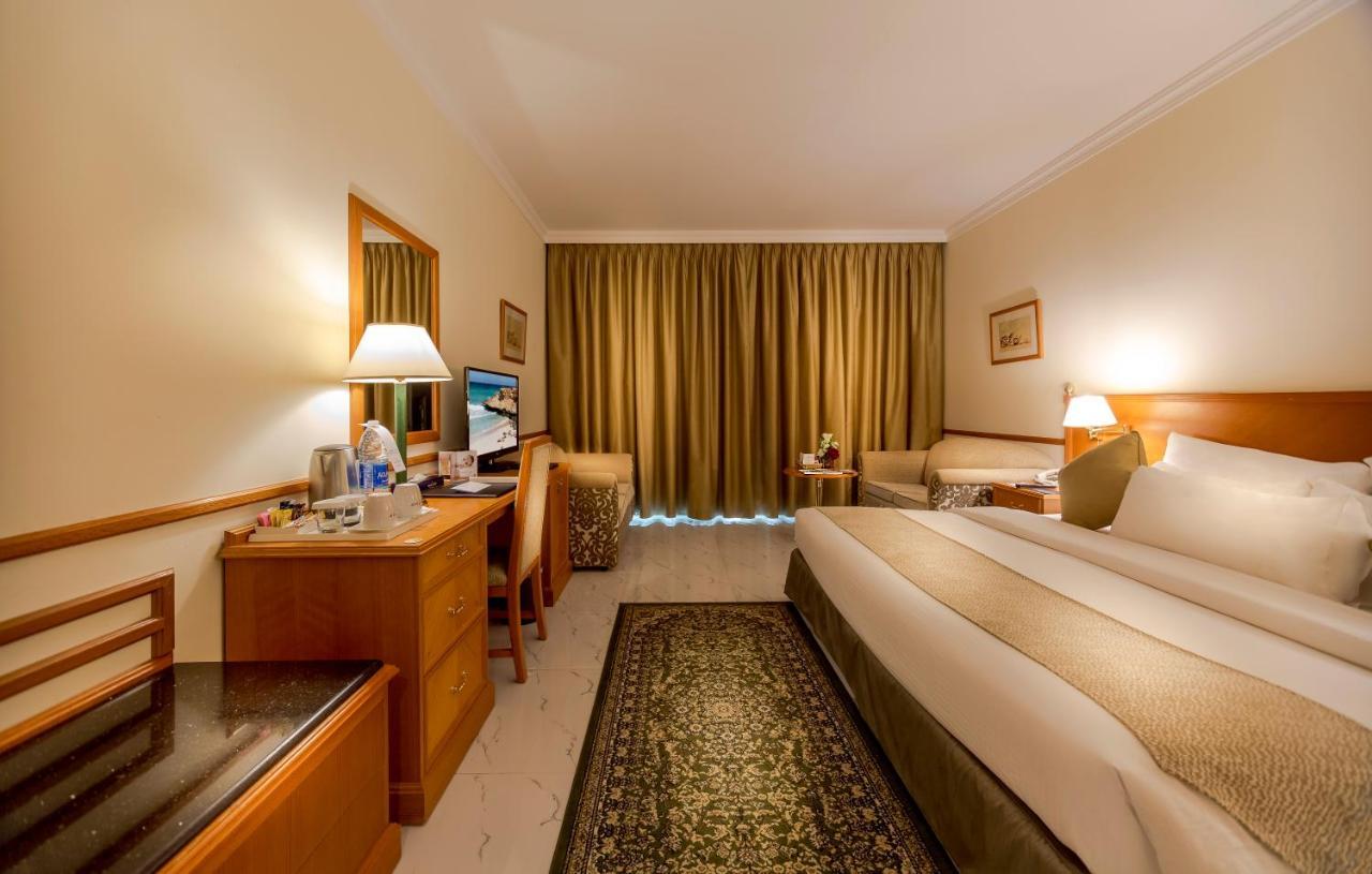 Golden Tulip Hotell