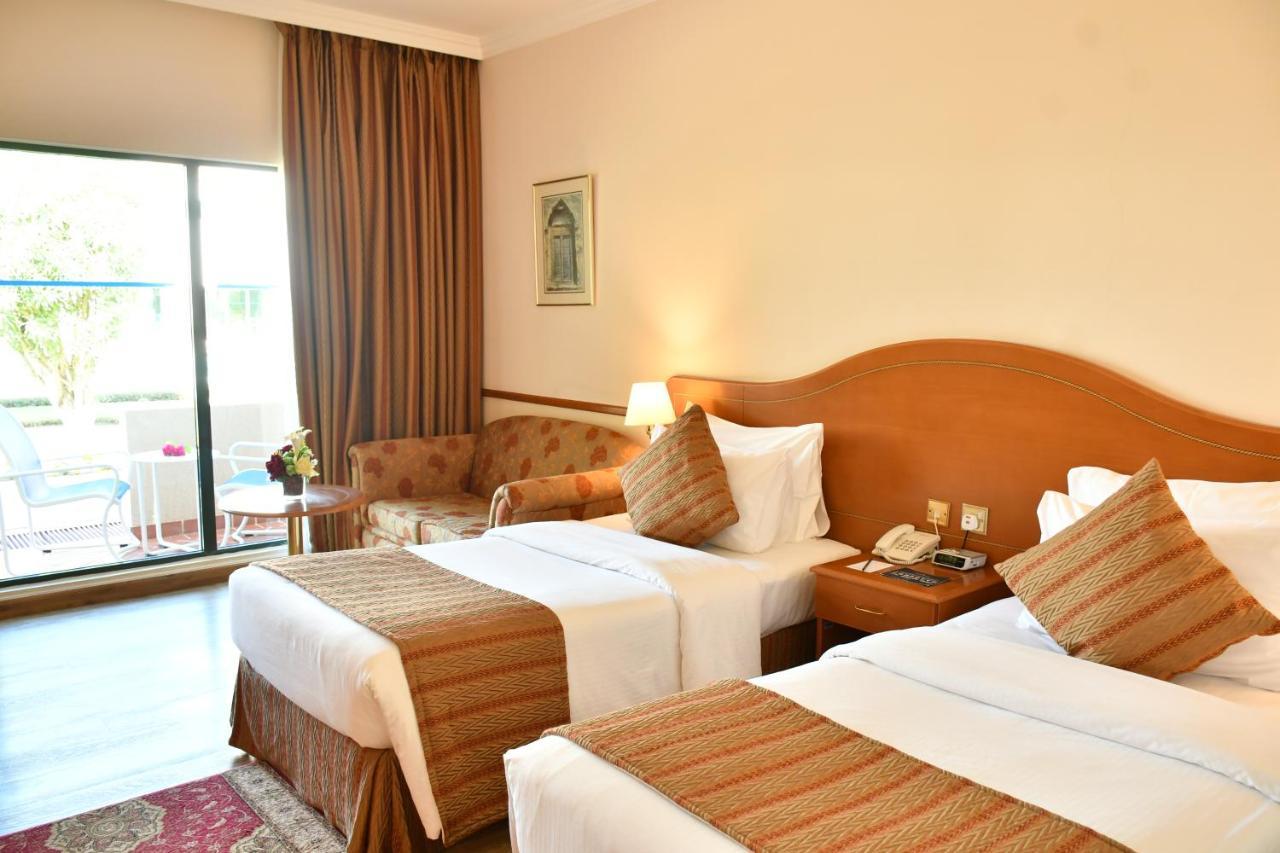 Golden Tulip Hotel 4*