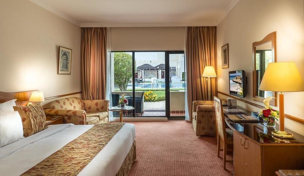 Golden Tulip Hotel
