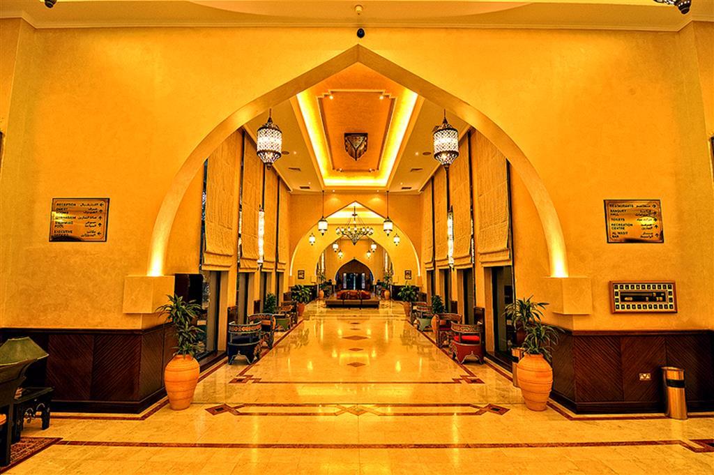 Golden Tulip 4*